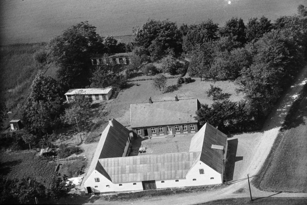 Vejvedgaard 1946
Svingomgården